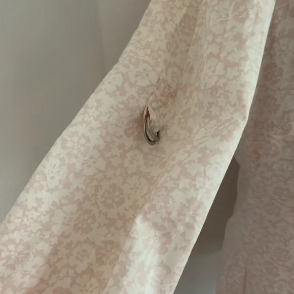 LOFT floral button down medium - Picture 3 of 7